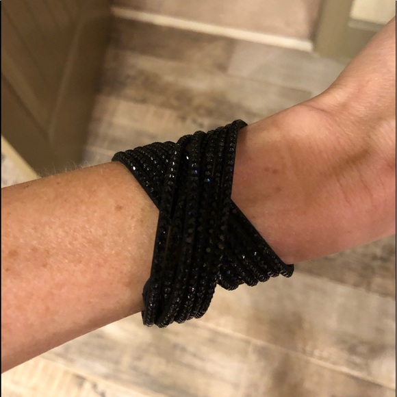Another all black 6 strand 15’ leather wrap bracelet , new - Picture 3 of 8